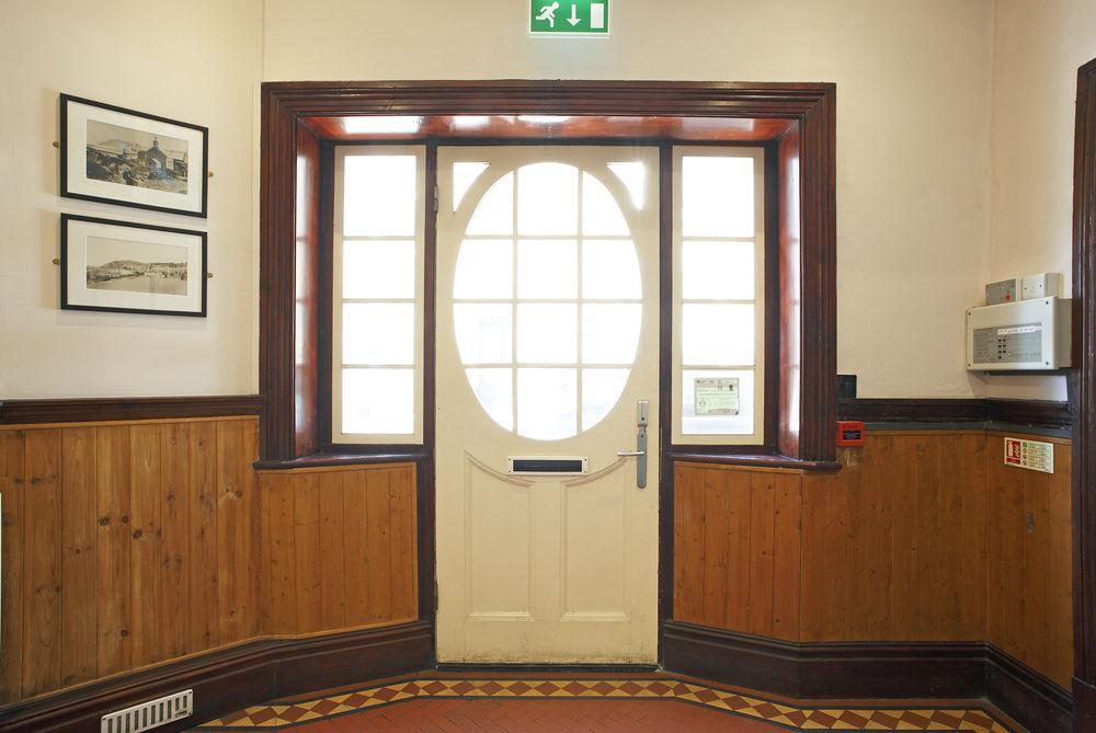 Castle Hotel Aberystwyth Kültér fotó