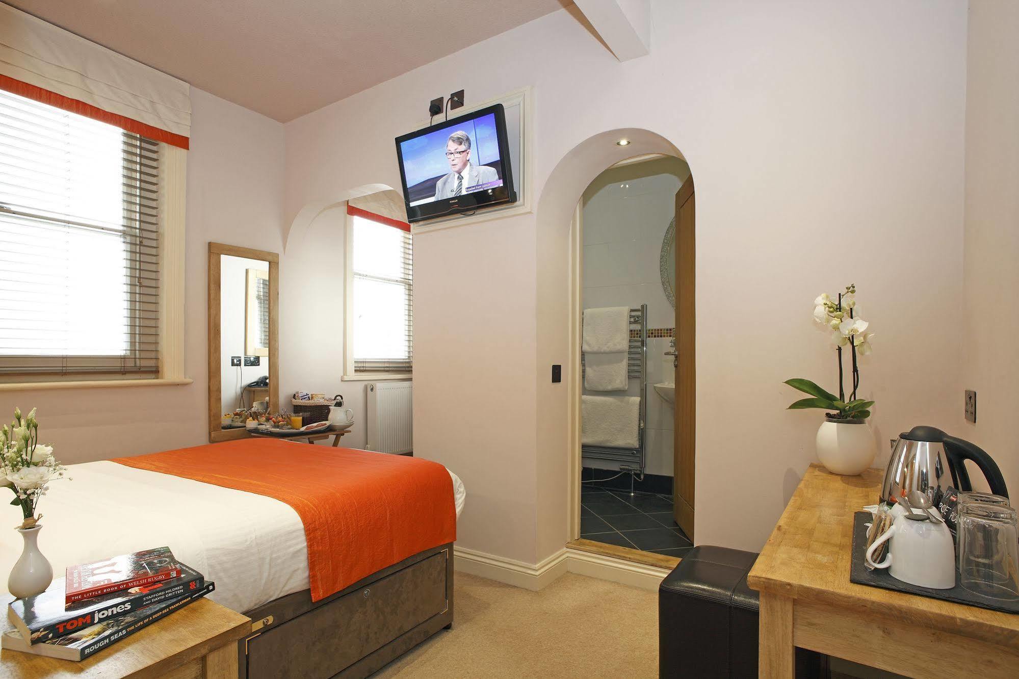 Castle Hotel Aberystwyth Kültér fotó